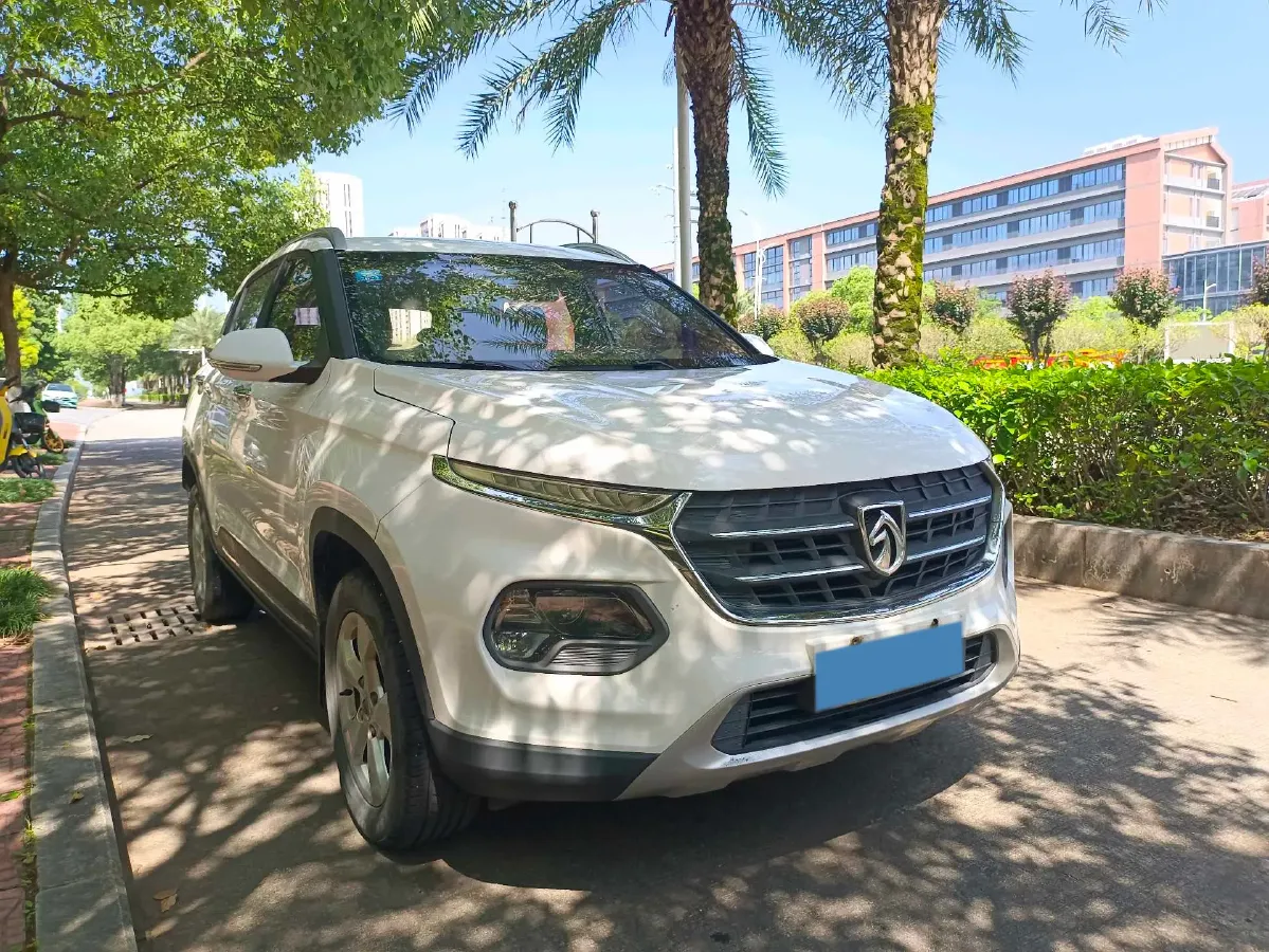 2017 BaoJun 510 1.5L 112HP L4 6MT,autocango,china used car exporter,china ev exporter,chinese used car exporter,chinese used ev exporter