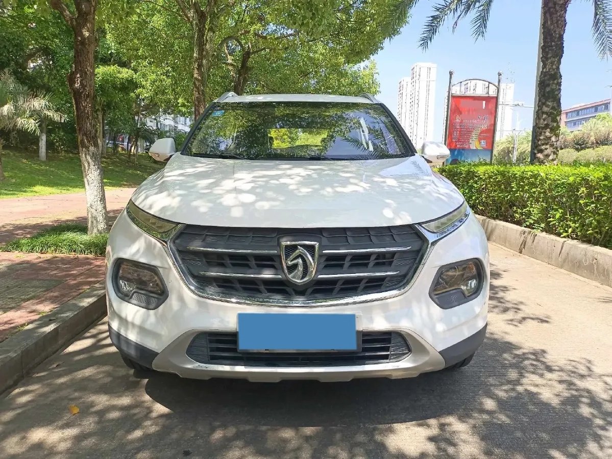 2017 BaoJun 510 1.5L 112HP L4 6MT,autocango,china used car exporter,china ev exporter,chinese used car exporter,chinese used ev exporter