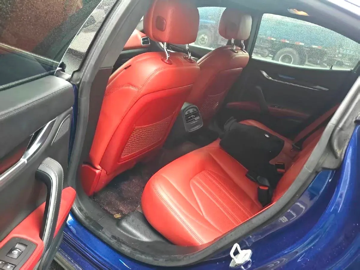 2014 Maserati Ghibli 3.0T 409HP V6 8AT,autocango,china used car exporter,china ev exporter,chinese used car exporter,chinese used ev exporter