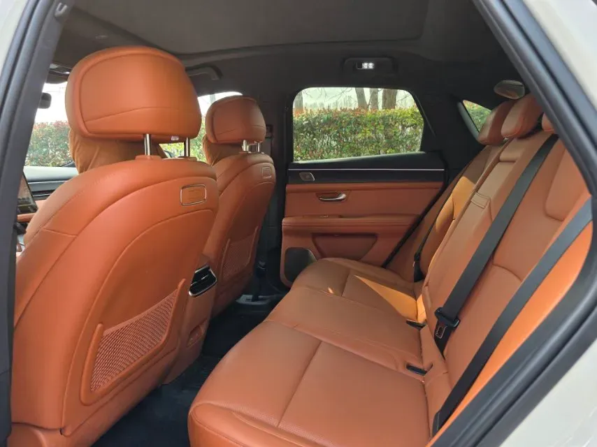 2025 AITO AITO M5 1.5T 152HP L4 REEV 42KWH,autocango,china used car exporter,china ev exporter,chinese used car exporter,chinese used ev exporter