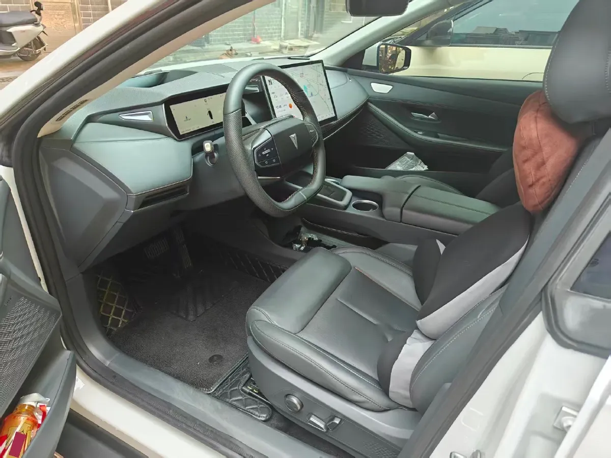 2022 DongFeng Forthing LingZhi EV BEV 68.4KWH,autocango,china used car exporter,china ev exporter,chinese used car exporter,chinese used ev exporter