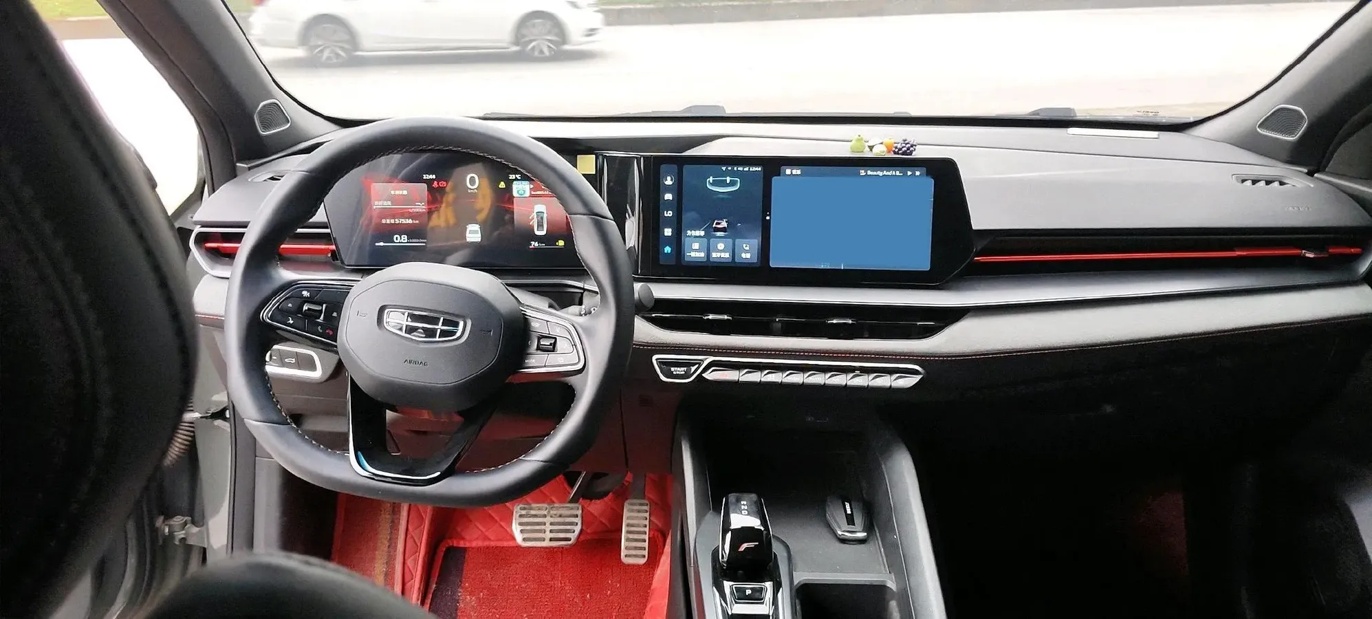 2022 Geely Binray 1.5T 181HP L4 7DCT,autocango,china used car exporter,china ev exporter,chinese used car exporter,chinese used ev exporter