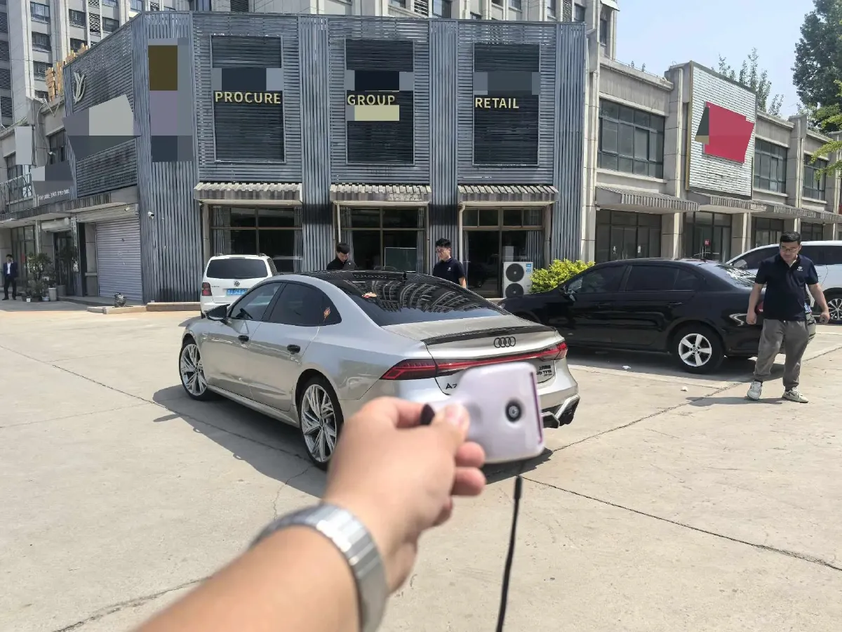 2023 Audi A7L 2.0T 245HP L4 7DCT,autocango,china used car exporter,china ev exporter,chinese used car exporter,chinese used ev exporter