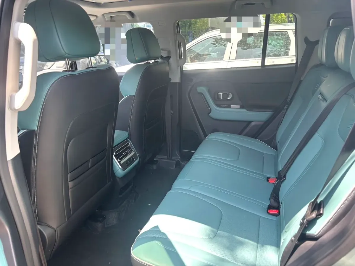 2025 Jetour Traveller 2.0T 254HP L4 7DCT,autocango,china used car exporter,china ev exporter,chinese used car exporter,chinese used ev exporter