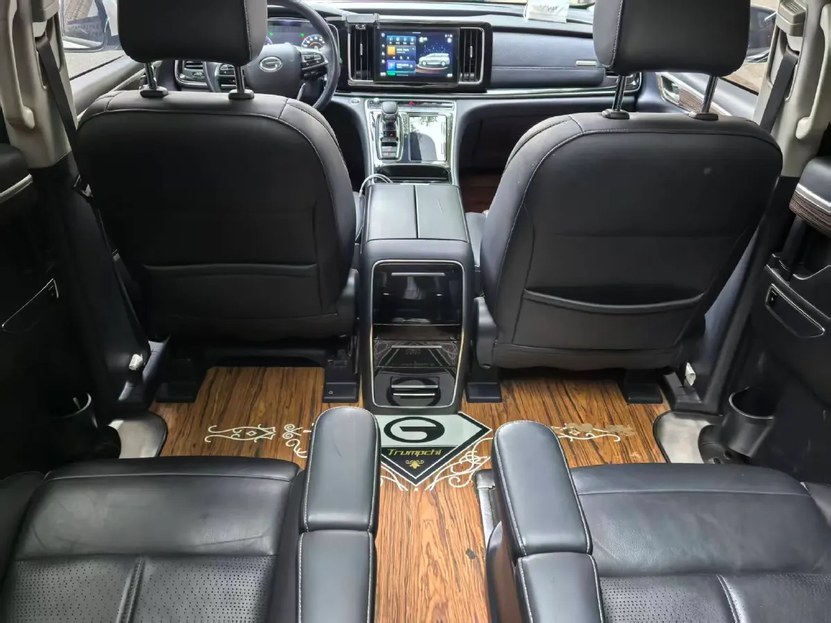 2021 GAC Trumpchi M8 2.0T 252HP L4 8AT,autocango,china used car exporter,china ev exporter,chinese used car exporter,chinese used ev exporter