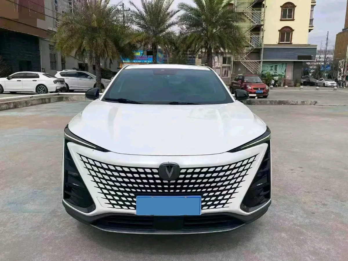 2022 ChangAn UNI-T 1.5T 188HP L4 7DCT,autocango,china used car exporter,china ev exporter,chinese used car exporter,chinese used ev exporter
