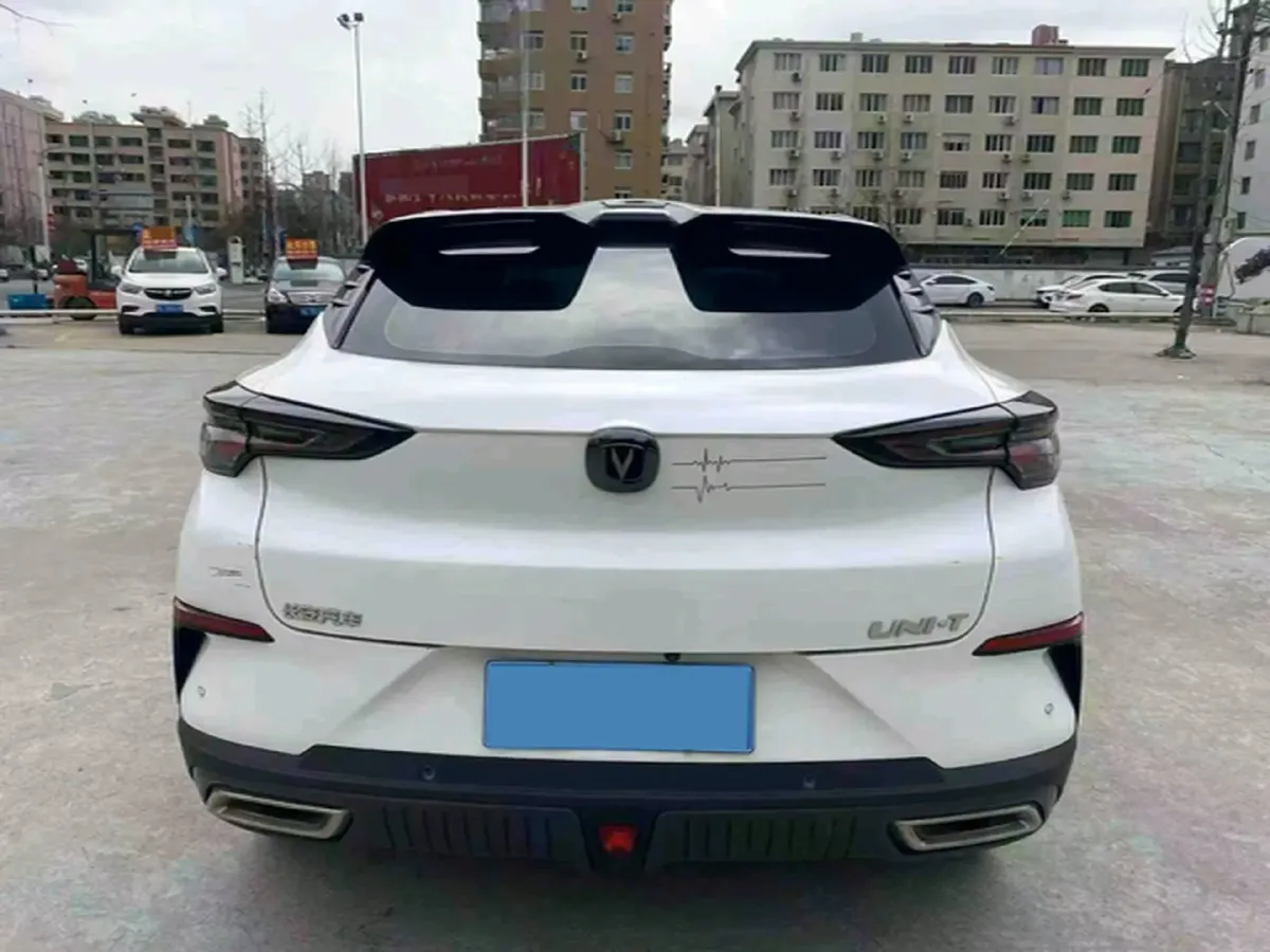 2022 ChangAn UNI-T 1.5T 188HP L4 7DCT,autocango,china used car exporter,china ev exporter,chinese used car exporter,chinese used ev exporter