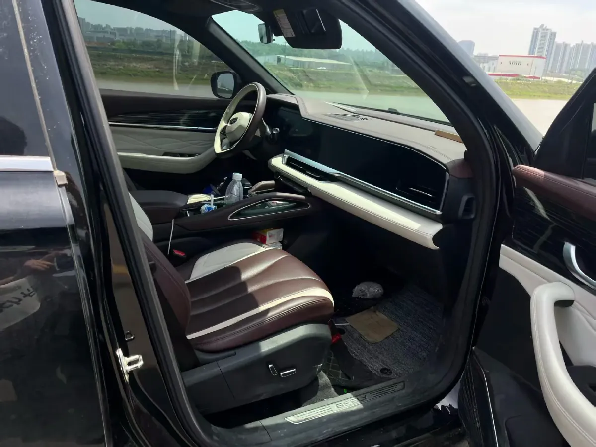 2021 Geely Monjaro 2.0T 218HP L4 7DCT,autocango,china used car exporter,china ev exporter,chinese used car exporter,chinese used ev exporter