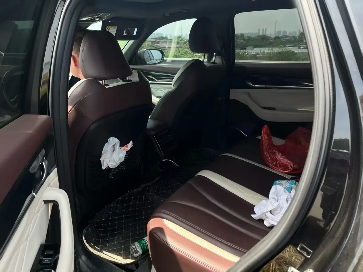 2021 Geely Monjaro 2.0T 218HP L4 7DCT,autocango,china used car exporter,china ev exporter,chinese used car exporter,chinese used ev exporter