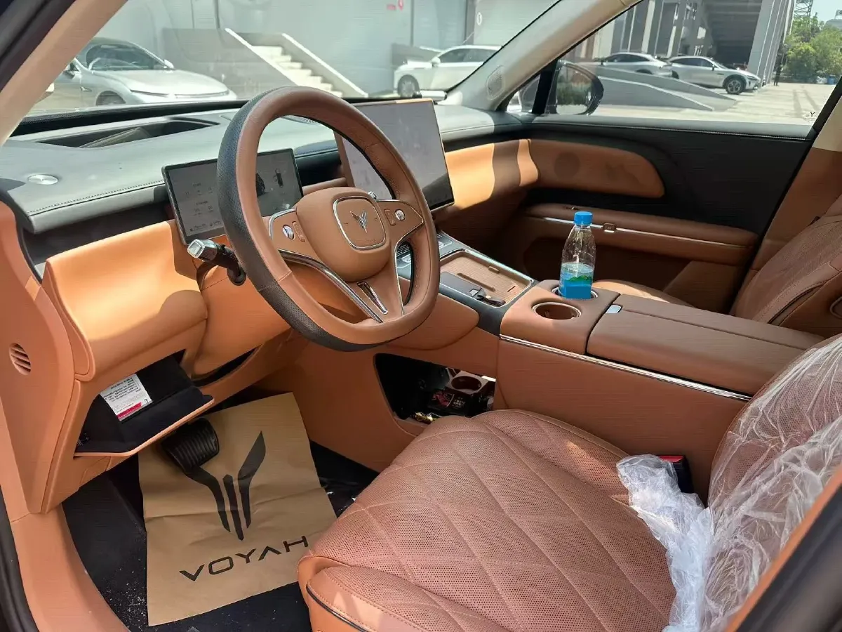 2026 Voyah 9L 1.5T 150HP L4 PHEV,autocango,china used car exporter,china ev exporter,chinese used car exporter,chinese used ev exporter