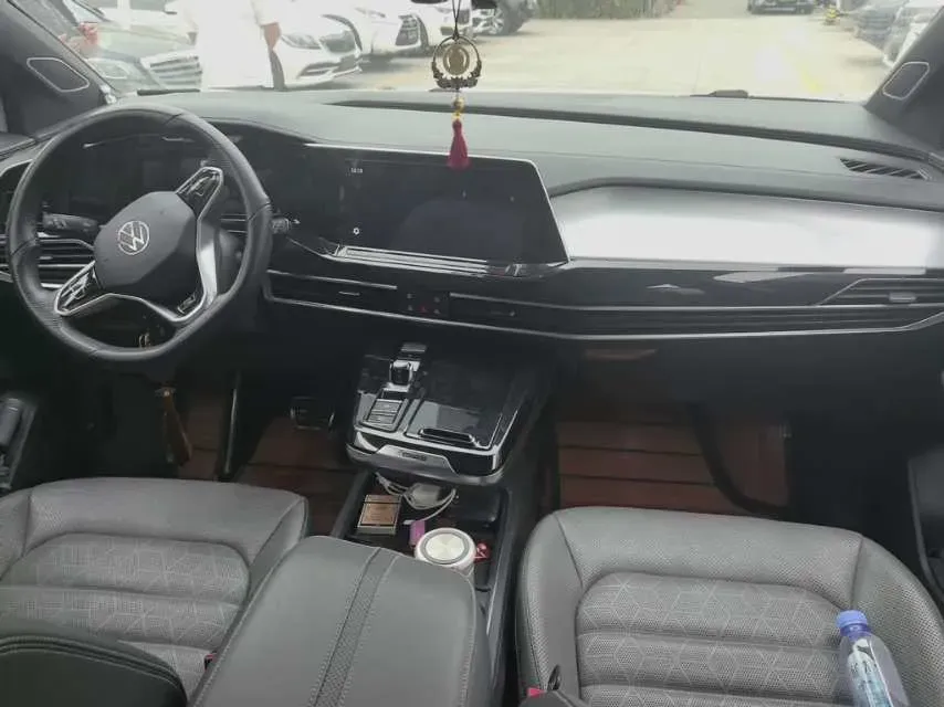 2021 Volkswagen Talagon 2.0T 220HP L4 7DCT,autocango,china used car exporter,china ev exporter,chinese used car exporter,chinese used ev exporter