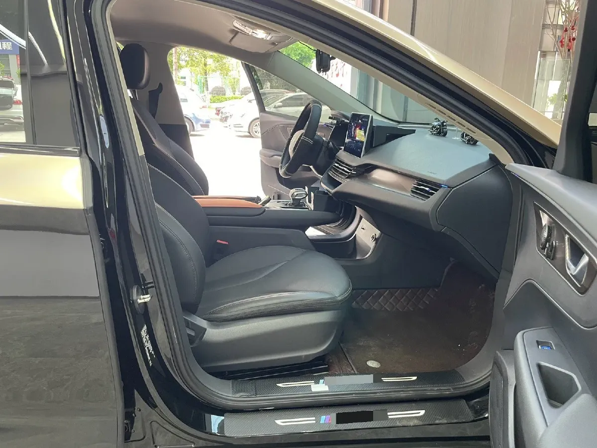 2023 HongQi E-QM5 BEV 54KWH,autocango,china used car exporter,china ev exporter,chinese used car exporter,chinese used ev exporter