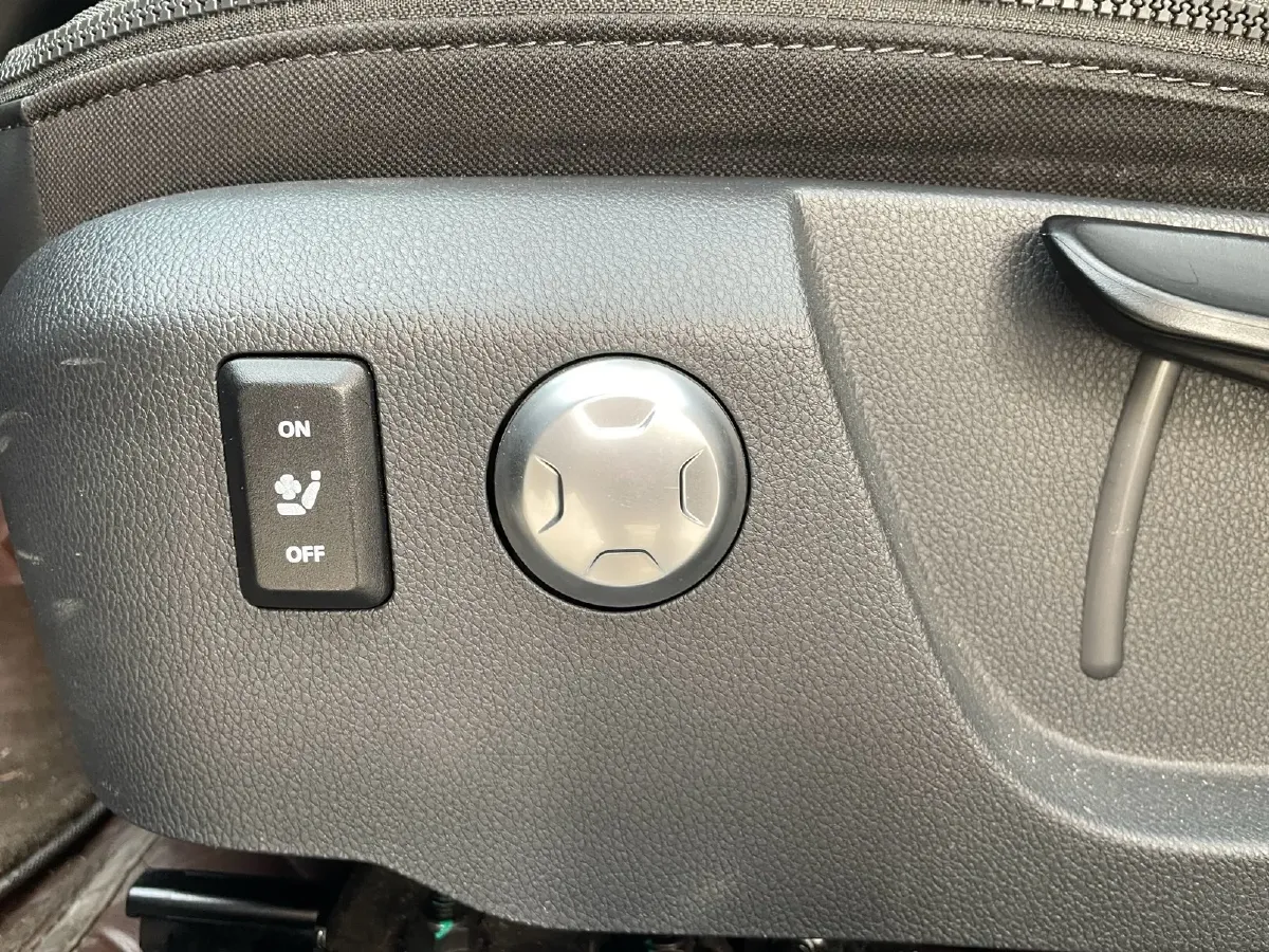 2023 HongQi E-QM5 BEV 54KWH,autocango,china used car exporter,china ev exporter,chinese used car exporter,chinese used ev exporter