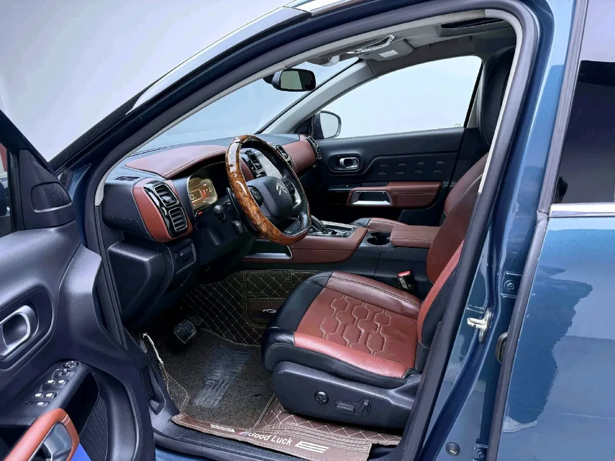 2017 Citroen C5 Aircross 1.8T 204HP L4 6AT,autocango,china used car exporter,china ev exporter,chinese used car exporter,chinese used ev exporter