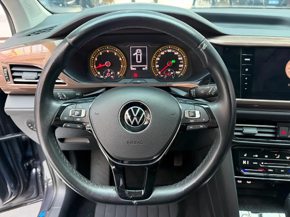 2021 Volkswagen Tharu 1.4T 150HP L4 7DCT,autocango,china used car exporter,china ev exporter,chinese used car exporter,chinese used ev exporter