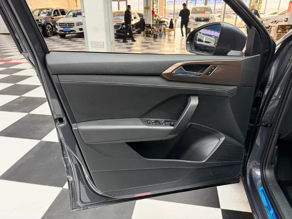 2021 Volkswagen Tharu 1.4T 150HP L4 7DCT,autocango,china used car exporter,china ev exporter,chinese used car exporter,chinese used ev exporter