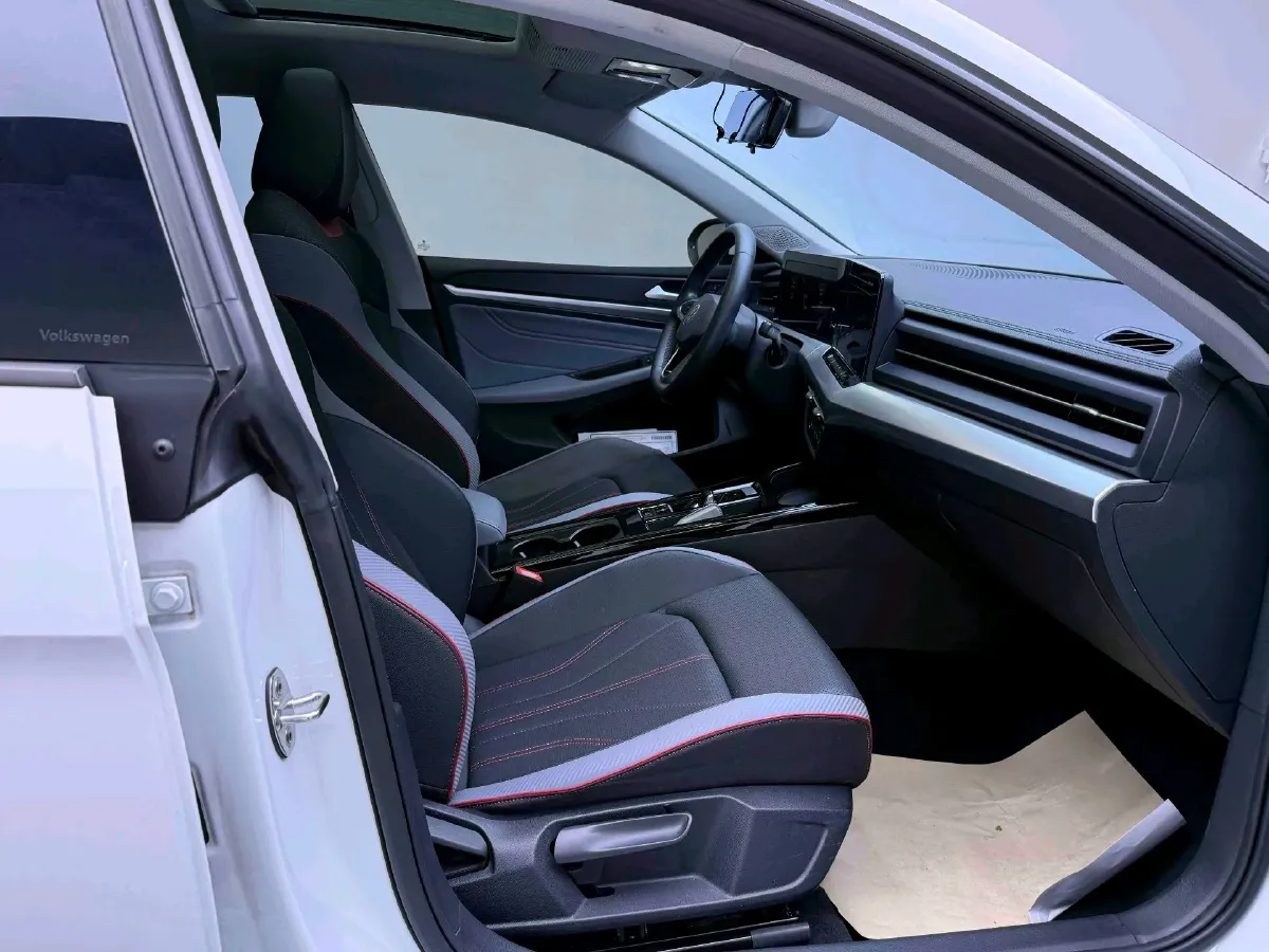 2024 Volkswagen Lamando 1.4T 150HP L4 7DCT,autocango,china used car exporter,china ev exporter,chinese used car exporter,chinese used ev exporter