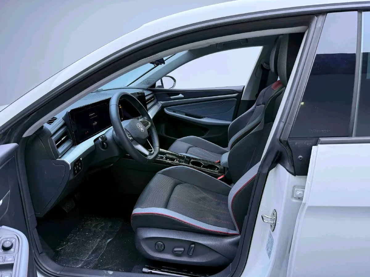 2024 Volkswagen Lamando 1.4T 150HP L4 7DCT,autocango,china used car exporter,china ev exporter,chinese used car exporter,chinese used ev exporter