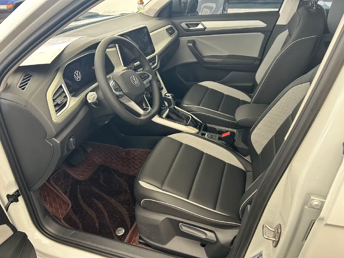 2025 Volkswagen T-Roc 1.4T 150HP L4 7DCT,autocango,china used car exporter,china ev exporter,chinese used car exporter,chinese used ev exporter