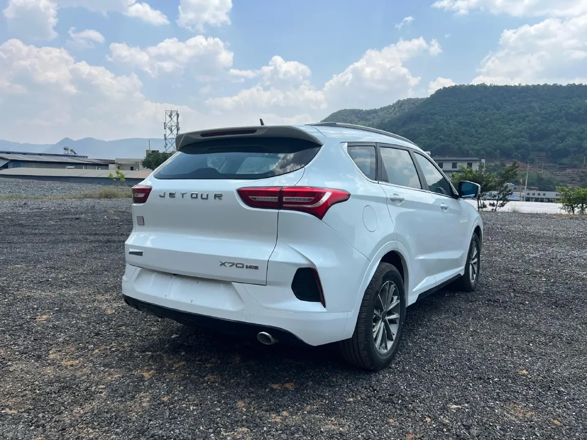2020 Jetour X70 1.5T 156HP L4 6MT,autocango,china used car exporter,china ev exporter,chinese used car exporter,chinese used ev exporter
