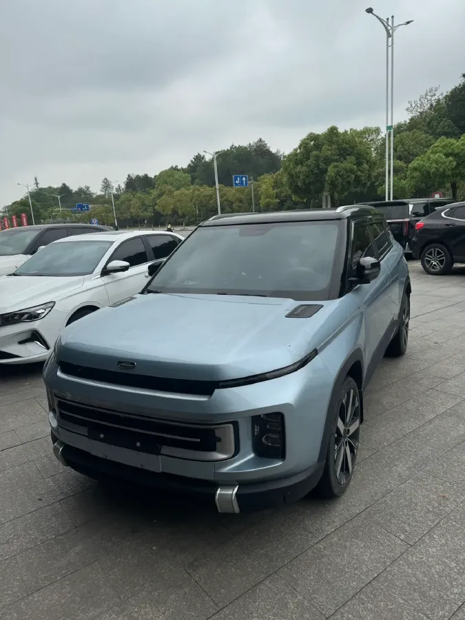 2023 Geely ICON 1.5T 181HP L4 7DCT,autocango,china used car exporter,china ev exporter,chinese used car exporter,chinese used ev exporter