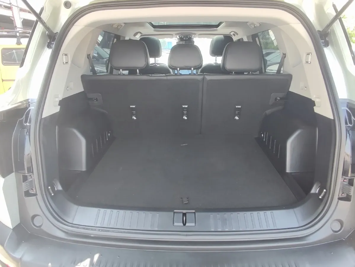 2025 Jetour Freeman 1.5T 184HP L4 7DCT,autocango,china used car exporter,china ev exporter,chinese used car exporter,chinese used ev exporter