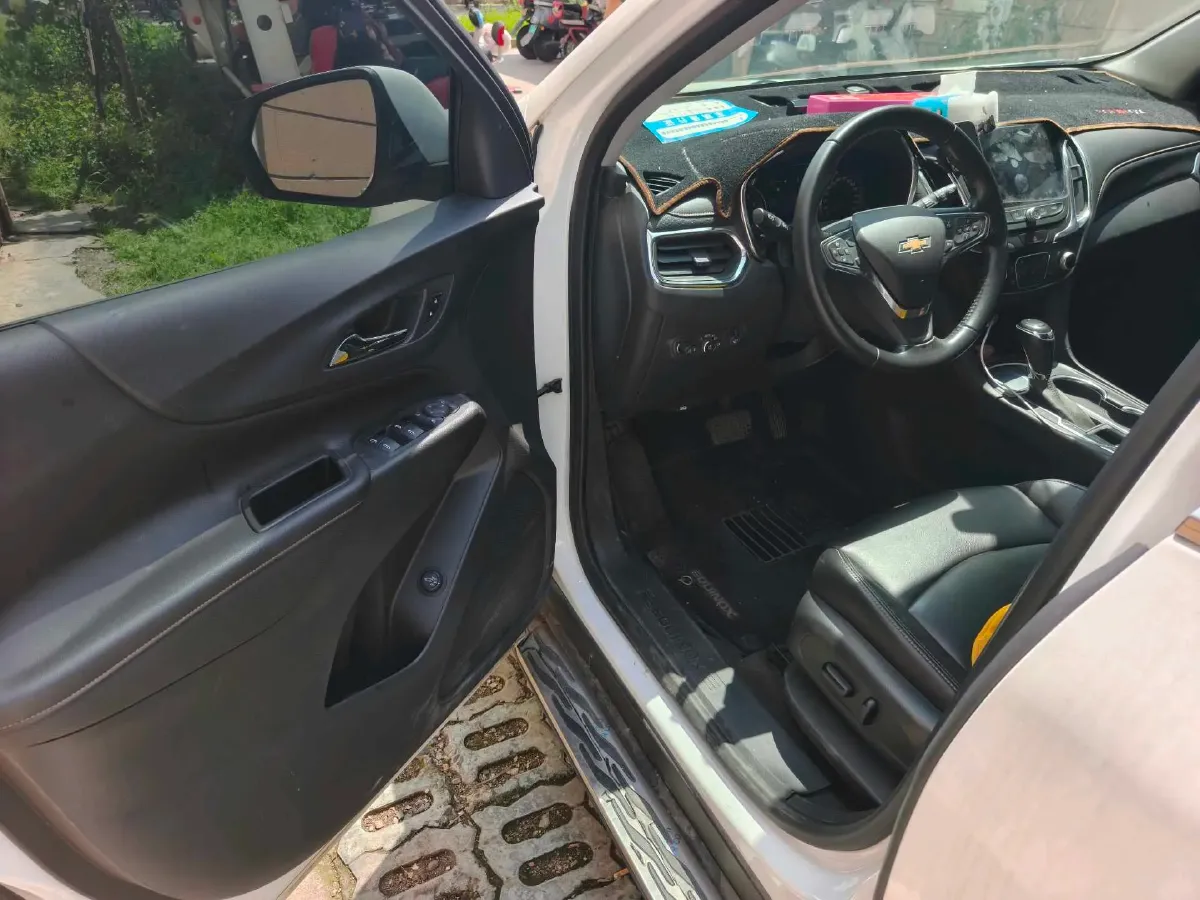 2019 Chevrolet Equinox 1.5T 180HP L4 6AT,autocango,china used car exporter,china ev exporter,chinese used car exporter,chinese used ev exporter