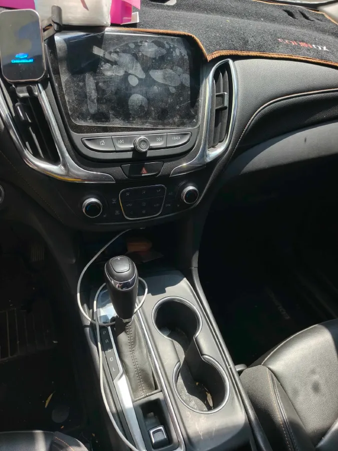 2019 Chevrolet Equinox 1.5T 180HP L4 6AT,autocango,china used car exporter,china ev exporter,chinese used car exporter,chinese used ev exporter