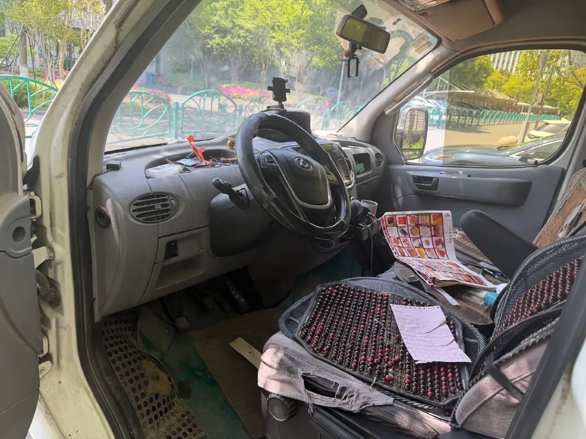 2018 DongFeng DFAC YuFeng 2.5T 136HP L4 6MT,autocango,china used car exporter,china ev exporter,chinese used car exporter,chinese used ev exporter