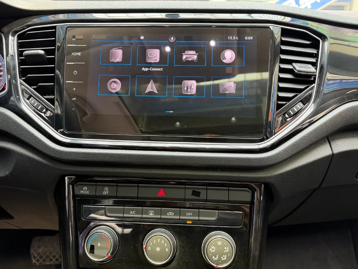 2022 Volkswagen T-Roc 1.4T 150HP L4 7DCT,autocango,china used car exporter,china ev exporter,chinese used car exporter,chinese used ev exporter