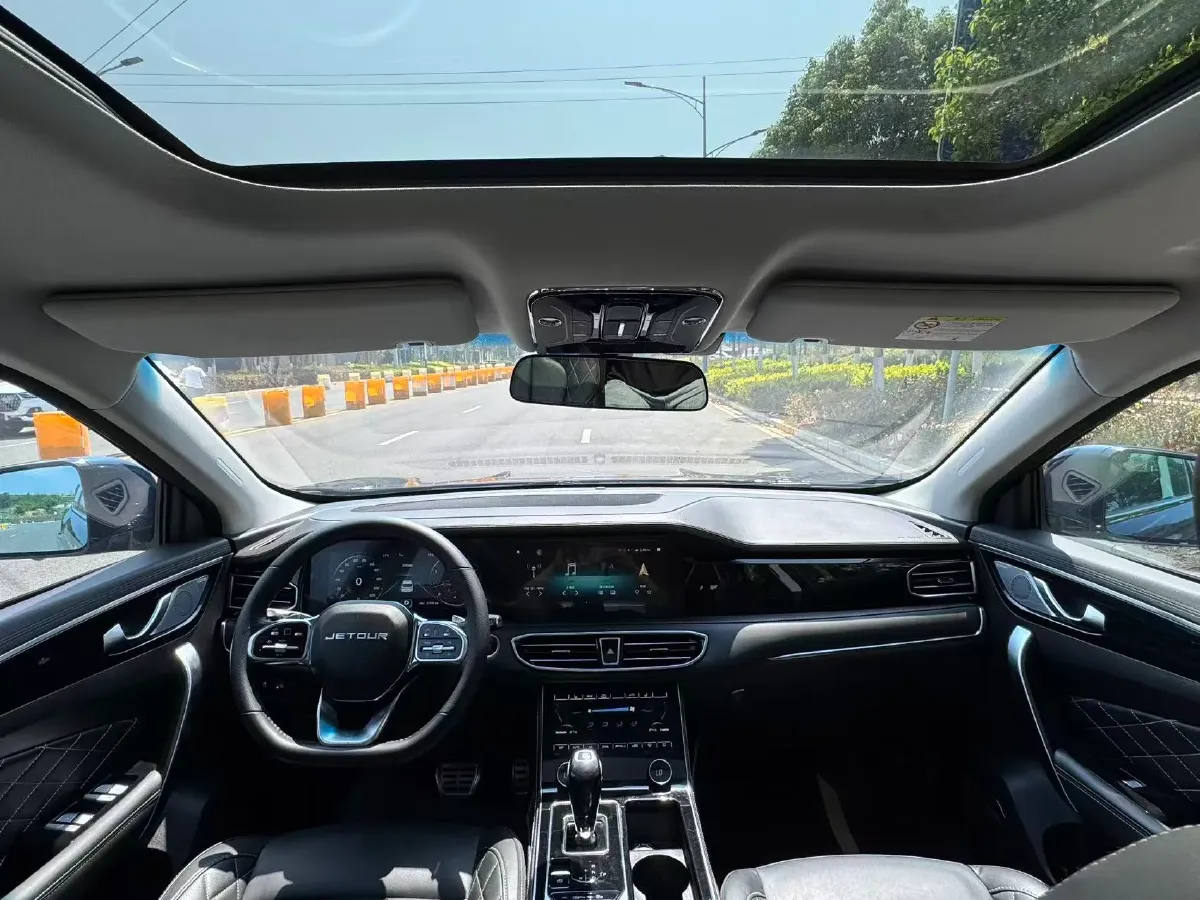 2020 Jetour X95 1.6T 197HP L4 7DCT,autocango,china used car exporter,china ev exporter,chinese used car exporter,chinese used ev exporter