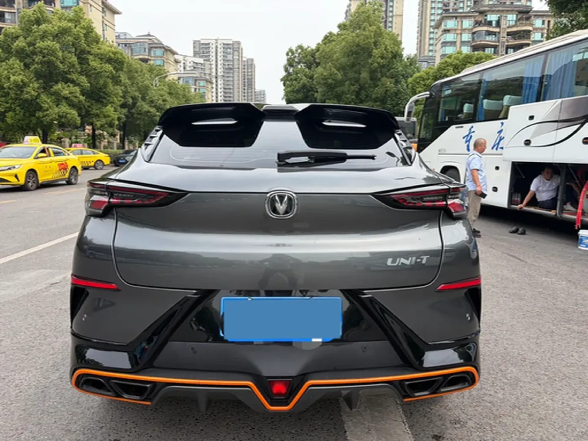 2022 ChangAn UNI-T 1.5T 188HP L4 7DCT,autocango,china used car exporter,china ev exporter,chinese used car exporter,chinese used ev exporter