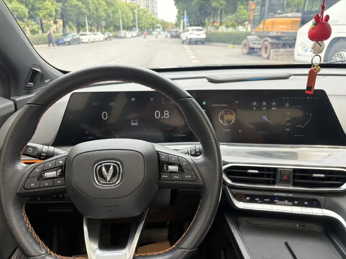 2022 ChangAn UNI-T 1.5T 188HP L4 7DCT,autocango,china used car exporter,china ev exporter,chinese used car exporter,chinese used ev exporter