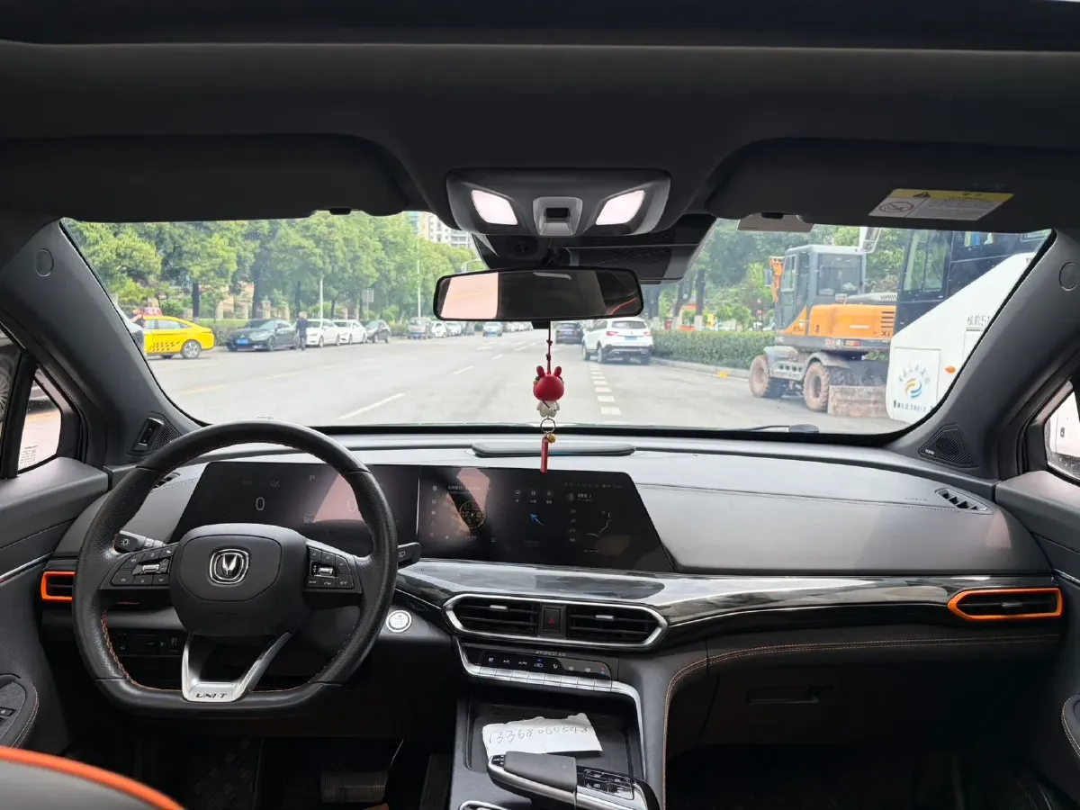 2022 ChangAn UNI-T 1.5T 188HP L4 7DCT,autocango,china used car exporter,china ev exporter,chinese used car exporter,chinese used ev exporter