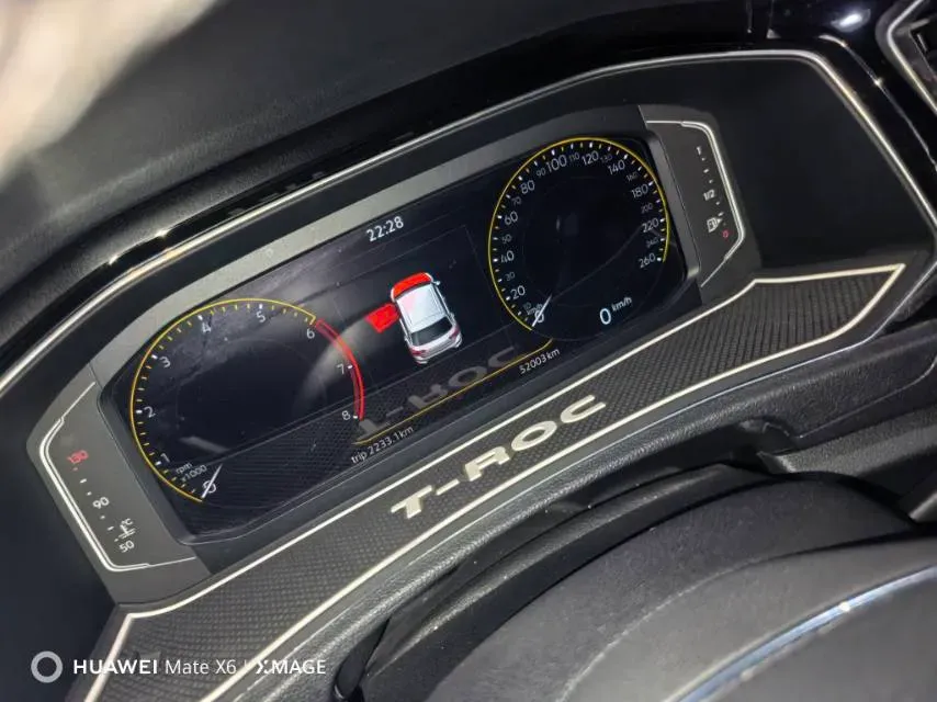 2022 Volkswagen T-Roc 1.4T 150HP L4 7DCT,autocango,china used car exporter,china ev exporter,chinese used car exporter,chinese used ev exporter