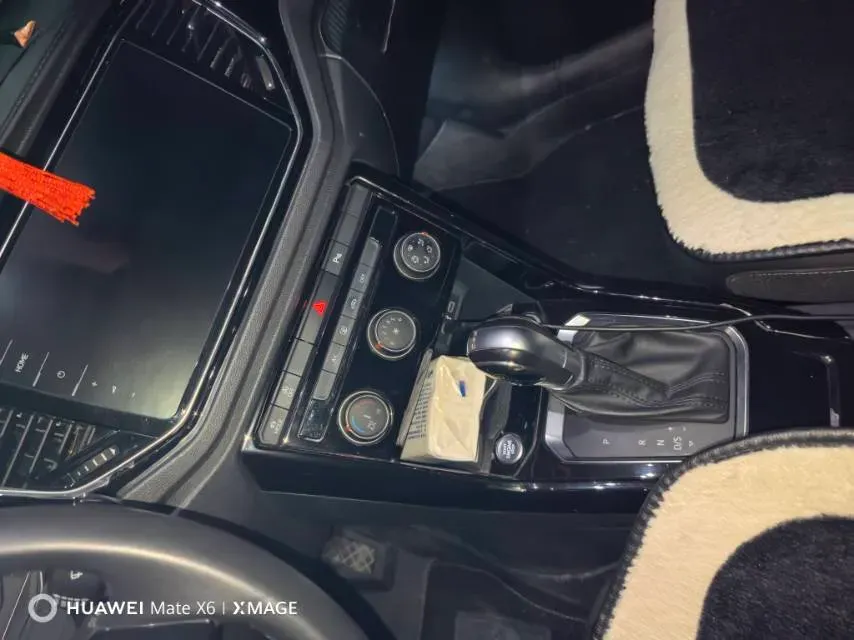 2022 Volkswagen T-Roc 1.4T 150HP L4 7DCT,autocango,china used car exporter,china ev exporter,chinese used car exporter,chinese used ev exporter