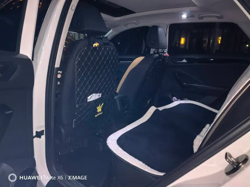 2022 Volkswagen T-Roc 1.4T 150HP L4 7DCT,autocango,china used car exporter,china ev exporter,chinese used car exporter,chinese used ev exporter