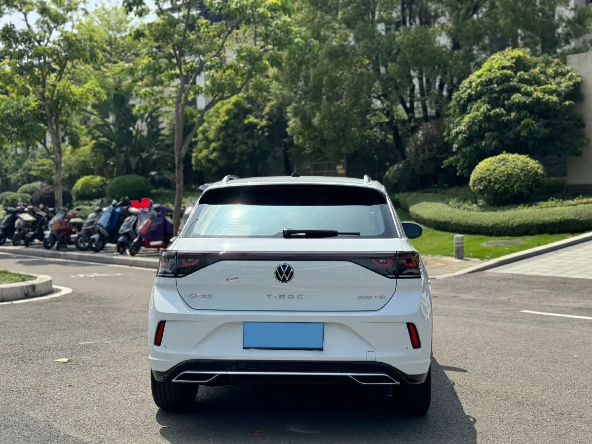 2025 Volkswagen T-Roc 1.5T 160HP L4 7DCT,autocango,china used car exporter,china ev exporter,chinese used car exporter,chinese used ev exporter