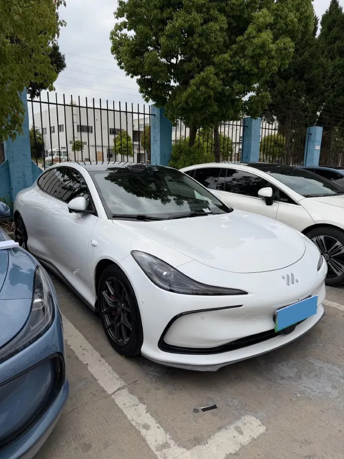 2024 IM L6 BEV 75KWH,autocango,china used car exporter,china ev exporter,chinese used car exporter,chinese used ev exporter
