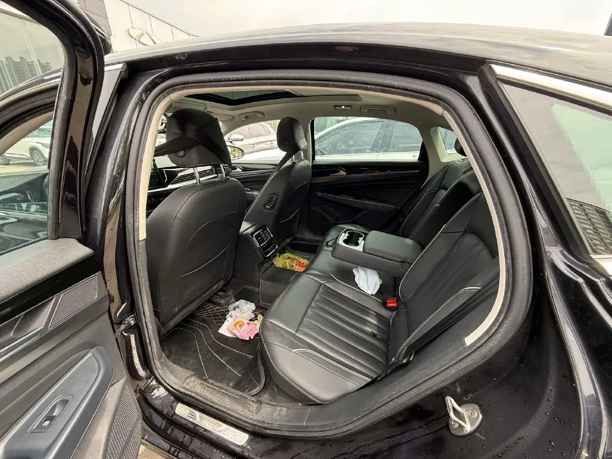 2022 Skoda Kodiak GT 2.0T 186HP L4 7DCT,autocango,china used car exporter,china ev exporter,chinese used car exporter,chinese used ev exporter