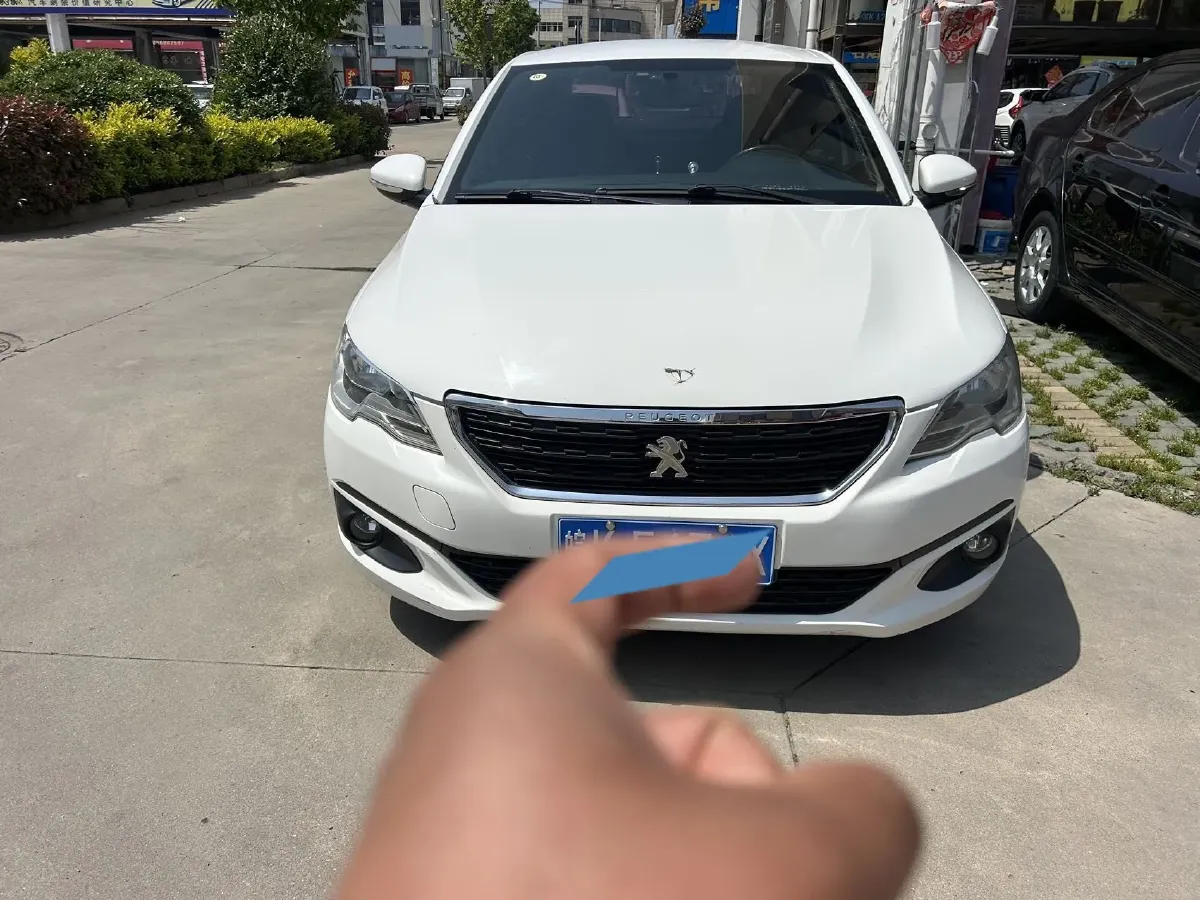 2018 Peugeot 301 1.6L 117HP L4 5MT,autocango,china used car exporter,china ev exporter,chinese used car exporter,chinese used ev exporter
