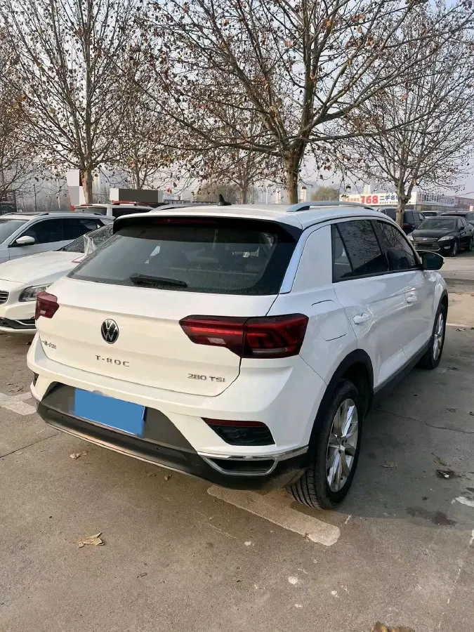 2022 Volkswagen T-Roc 1.4T 150HP L4 7DCT,autocango,china used car exporter,china ev exporter,chinese used car exporter,chinese used ev exporter