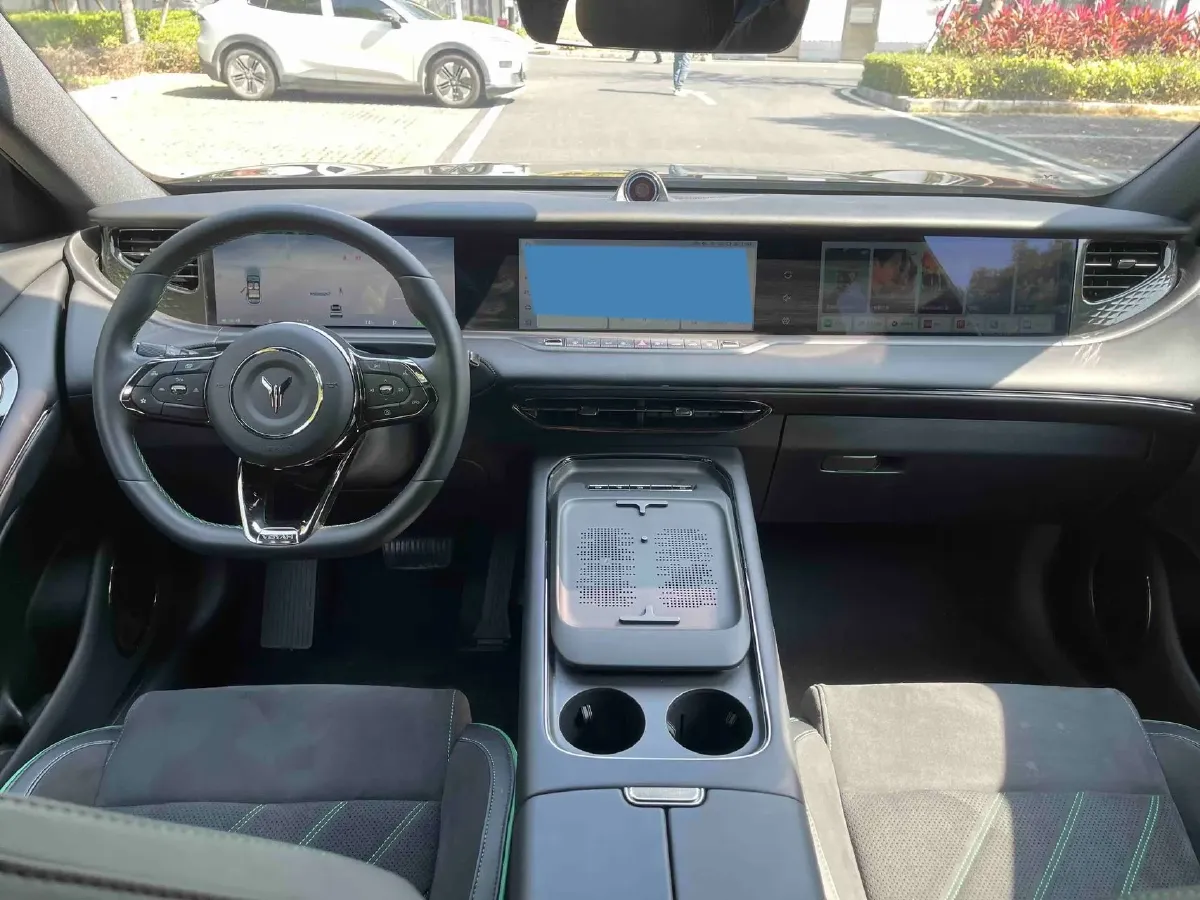 2025 Voyah FREE 1.5T 150HP L4 REEV 43KWH,autocango,china used car exporter,china ev exporter,chinese used car exporter,chinese used ev exporter