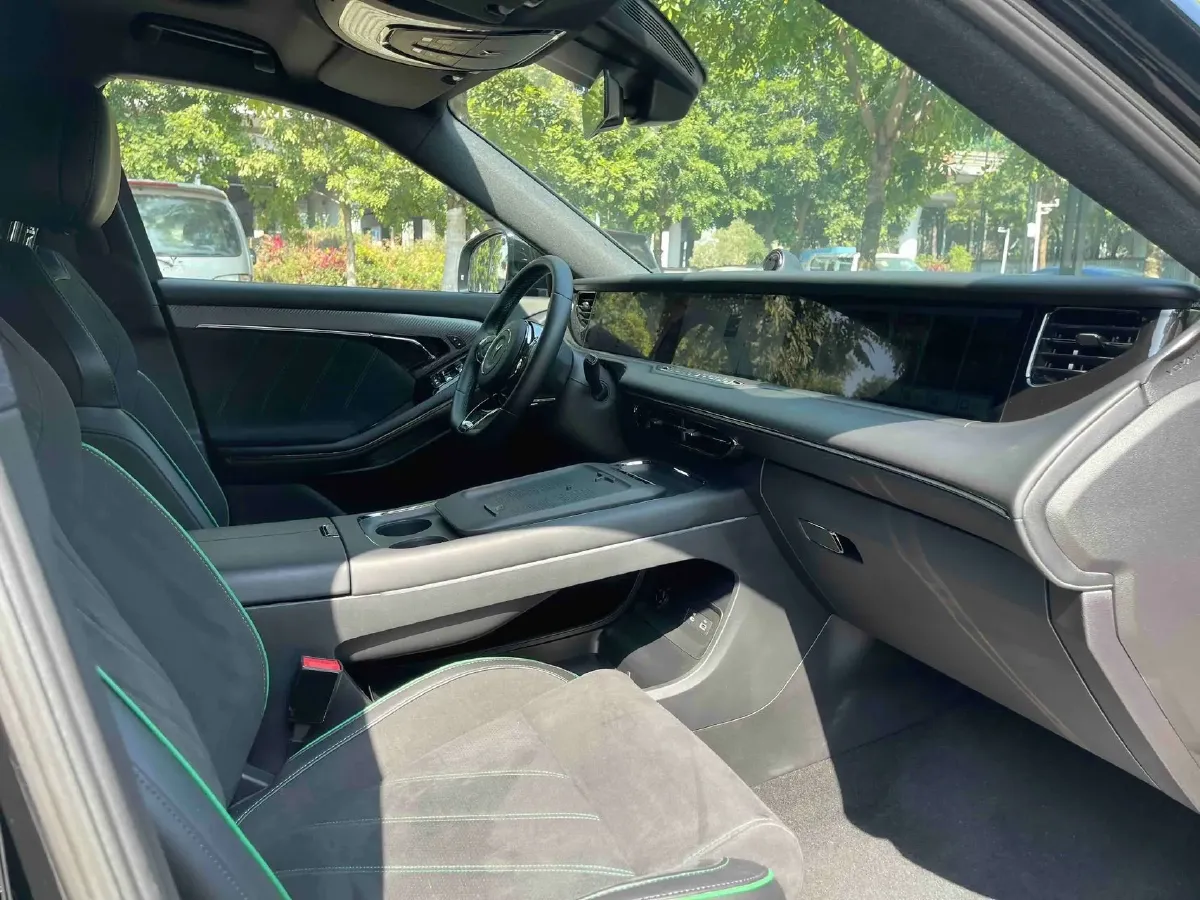 2025 Voyah FREE 1.5T 150HP L4 REEV 43KWH,autocango,china used car exporter,china ev exporter,chinese used car exporter,chinese used ev exporter