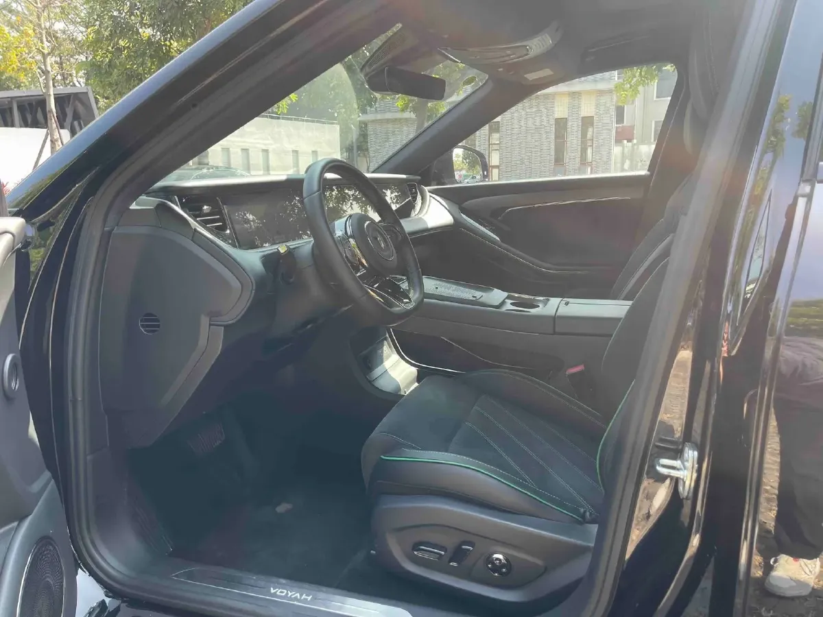 2025 Voyah FREE 1.5T 150HP L4 REEV 43KWH,autocango,china used car exporter,china ev exporter,chinese used car exporter,chinese used ev exporter