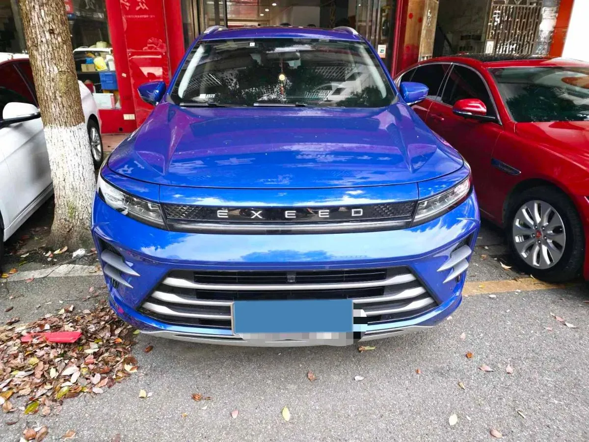 2022 ChangAn Oshan X7 Plus 1.5T 188HP L4 7DCT,autocango,china used car exporter,china ev exporter,chinese used car exporter,chinese used ev exporter