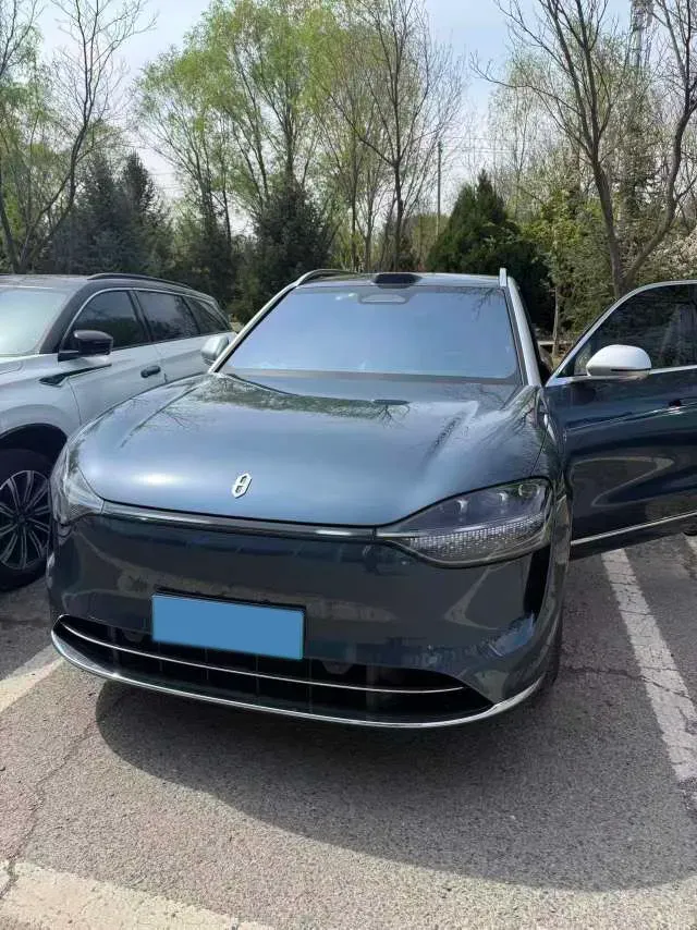 2024 AITO AITO M9 1.5T 152HP L4 REEV 42KWH,autocango,china used car exporter,china ev exporter,chinese used car exporter,chinese used ev exporter