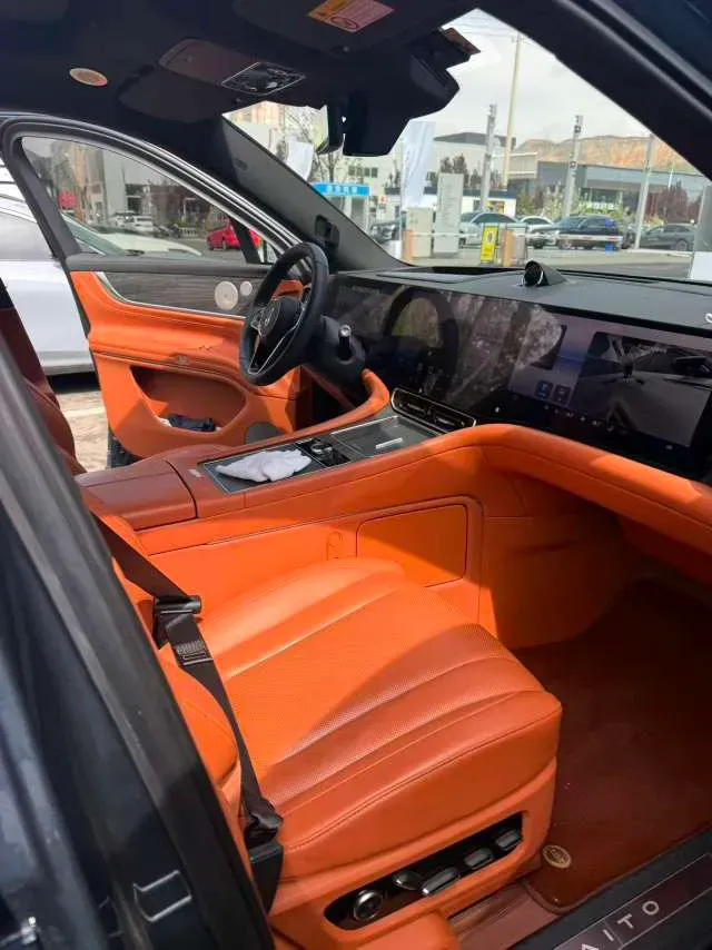 2024 AITO AITO M9 1.5T 152HP L4 REEV 42KWH,autocango,china used car exporter,china ev exporter,chinese used car exporter,chinese used ev exporter