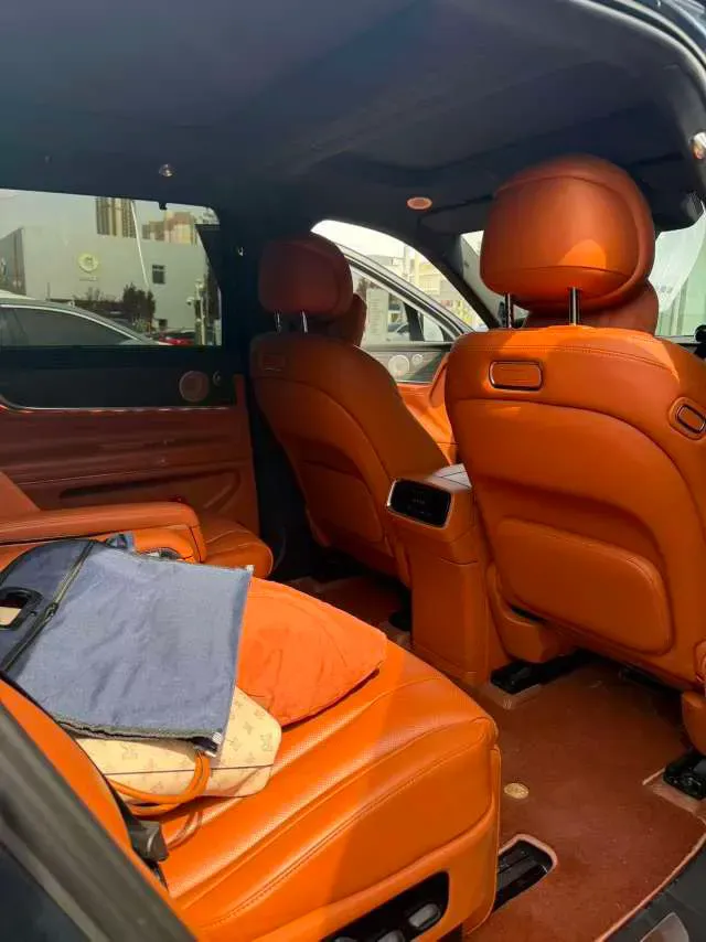 2024 AITO AITO M9 1.5T 152HP L4 REEV 42KWH,autocango,china used car exporter,china ev exporter,chinese used car exporter,chinese used ev exporter