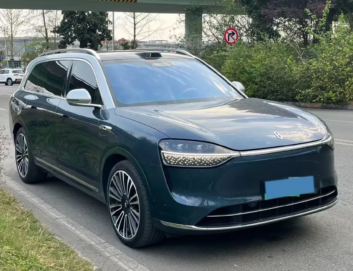 2024 AITO AITO M9 1.5T 152HP L4 REEV 42KWH,autocango,china used car exporter,china ev exporter,chinese used car exporter,chinese used ev exporter